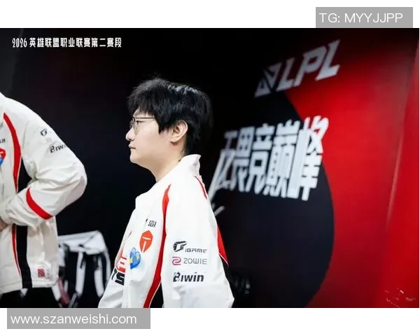 英雄联盟背后的故事：TES战队的拼搏与荣耀之路